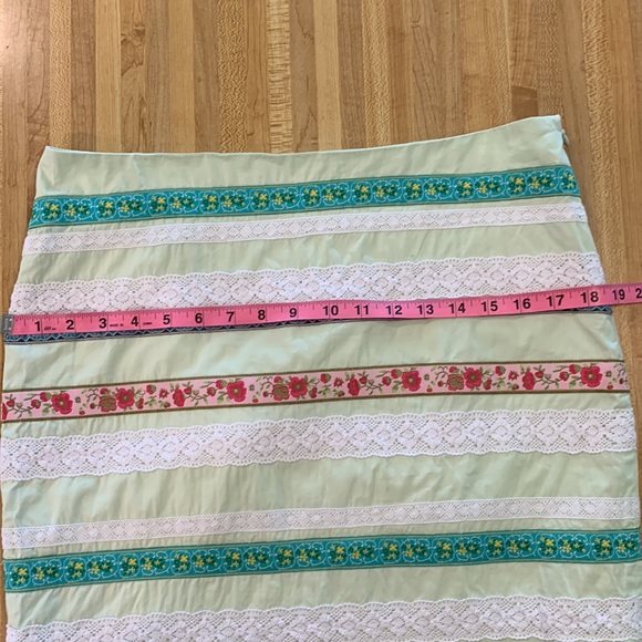 Garnet Hill Mini Skirt with lace and ribbon Size 10 - Picture 9 of 10